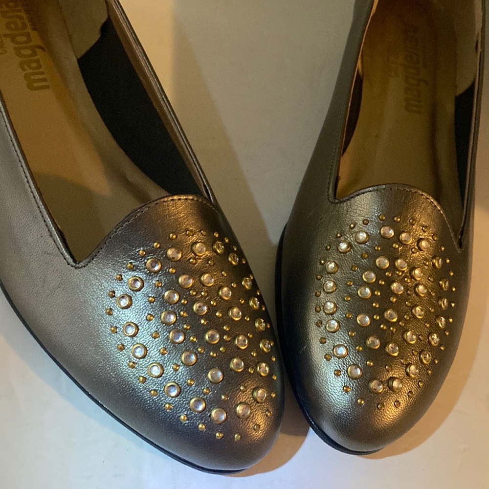 Metallic Magdesians Flats with Jewels 8.5